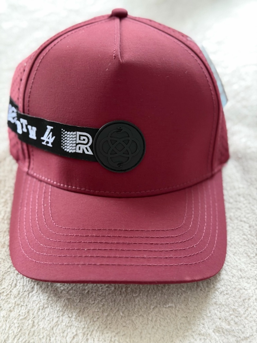 Men's Maroon Performance Baseball Cap